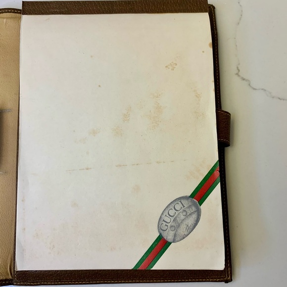 GUCCI PLUS RARE 1980s Leather Agenda w/original paper notepad. - Picture 7 of 13